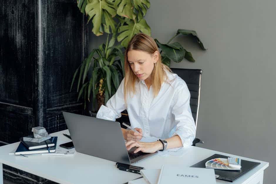 featured focused woman working laptop.jpg